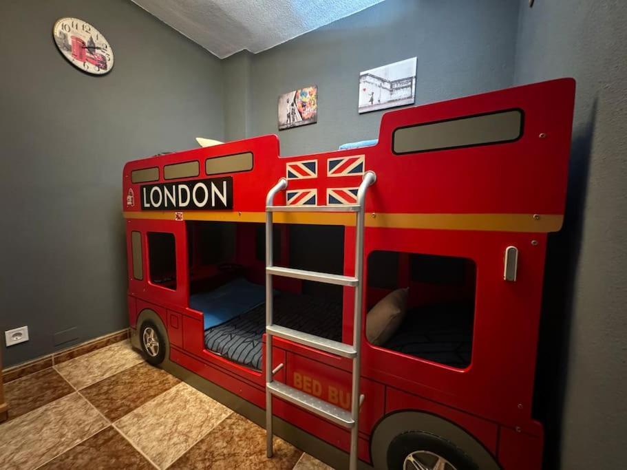 London Bus *