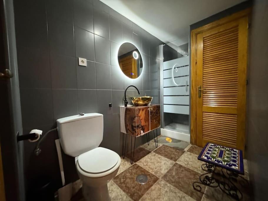 London Bus Apartment
